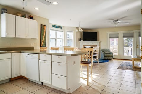 Spacious 4-Bedroom Ocean Block Townhouse in Ocean City, Perfect for Families & Group Trips House in Ocean City