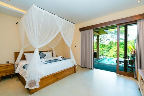 Bed, Garden, Photo of the whole room, Bedroom, Garden view, towels