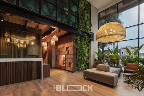 Lobby or reception, Area and facilities