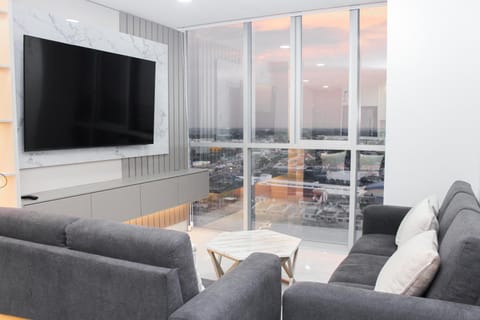 Communal lounge/ TV room, TV and multimedia, Living room, Seating area, Evening entertainment