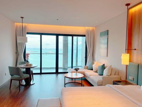 View (from property/room), Living room, Bedroom, Sea view