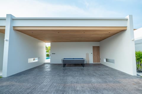 Property building, Billiard