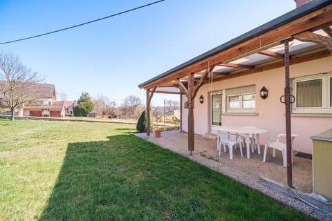 Property building, Patio, Garden