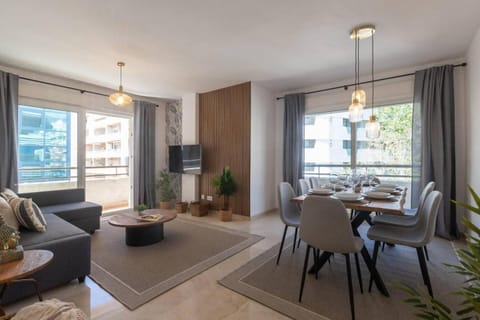 Communal lounge/ TV room, TV and multimedia, Dining area