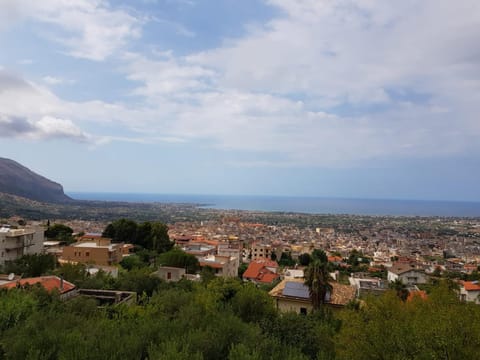 City view, Sea view