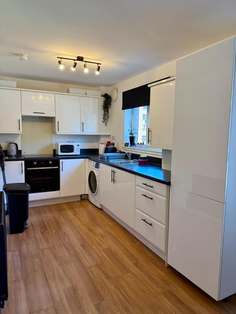 2 Bedroom Apartment near Glasgow City Centre, Celtic Park and Emirates Arena Apartment in Glasgow