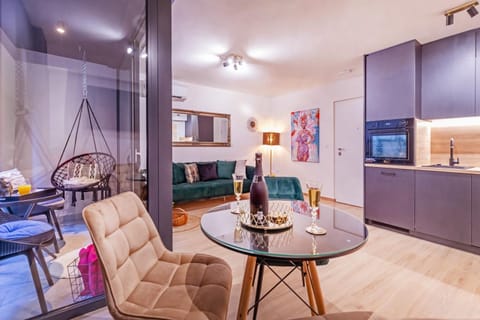 Living room, Seating area, Dining area