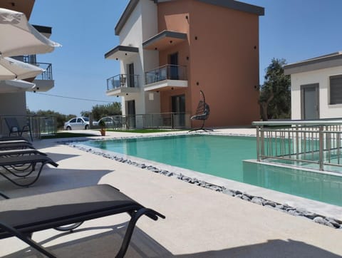 Property building, Swimming pool