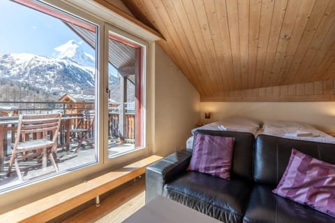 Day, Natural landscape, Winter, View (from property/room), Balcony/Terrace, Living room, Seating area, Mountain view