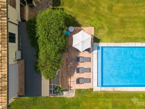 Property building, Pool view
