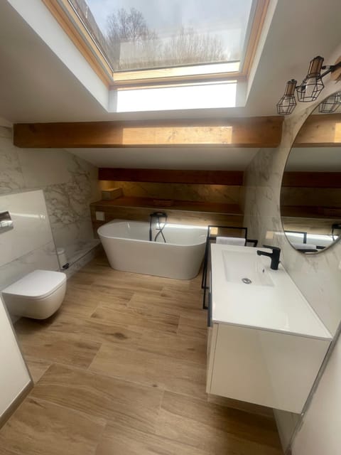 Toilet, Bathroom