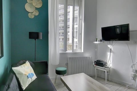 Saint Genevieve Chic Apartment in Villeurbanne
