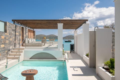 Patio, Swimming pool