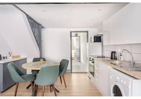 The Barack Nest Colchester Apartment in Colchester