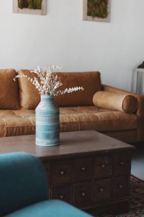 Secluded rustic 1-bedroom cabin on private land Cabin in Sierra Nevada