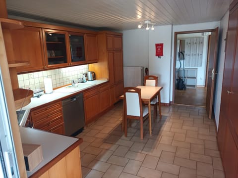 Kitchen or kitchenette, stove, kitchen