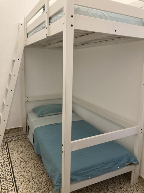 Bed, Photo of the whole room, Bedroom, bunk bed