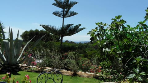 Garden view, Sea view