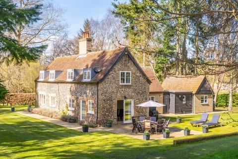 Property building, Garden view