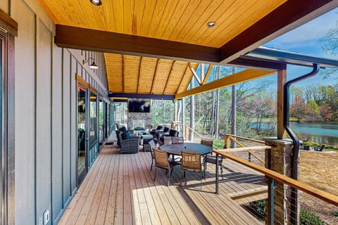 Carolina Cabin Cabin in Mills River