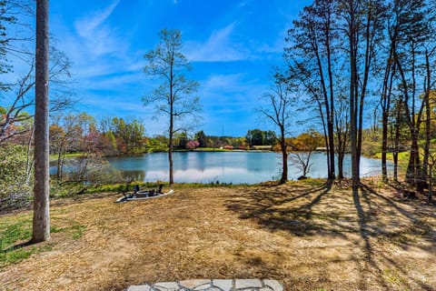 Carolina Cabin Cabin in Mills River