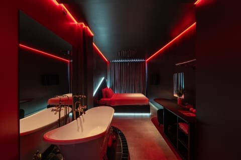 Bed, Photo of the whole room, Bath