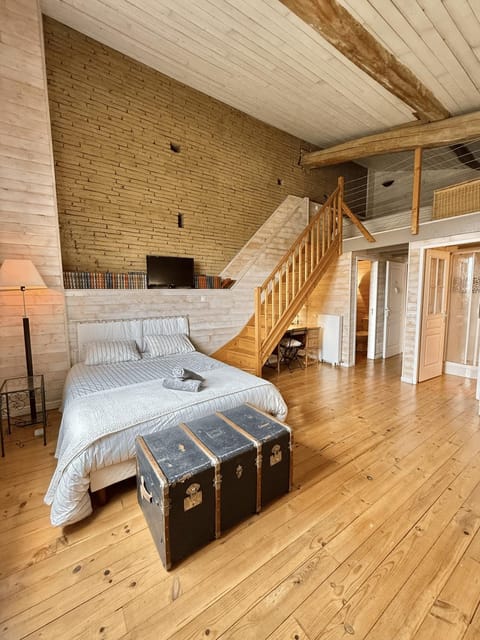 Living room, Photo of the whole room, Bedroom