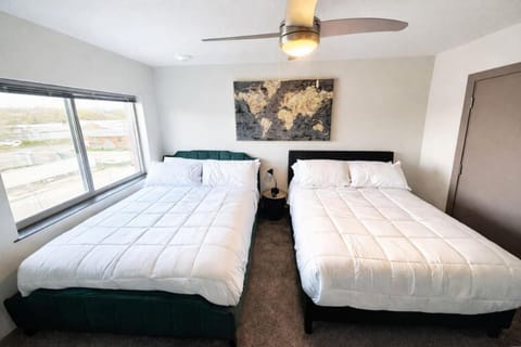 The Green Onyx Escape Apartment in Des Moines