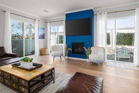 Large 4 Bedroom Close To Beach House in Cardiff