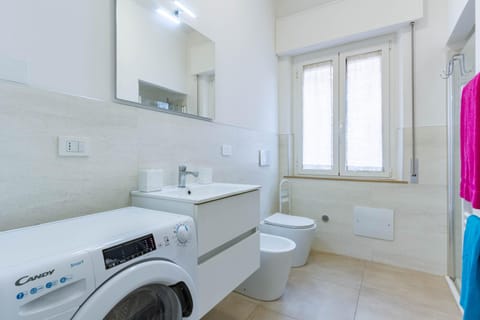 Shower, Toilet, Bathroom, bidet