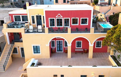 Property building, Restaurant/places to eat, Facade/entrance, Day, Activities, Summer, Hot Tub, Balcony/Terrace, Seating area, Dining area, Area and facilities, Entertainment, Breakfast, Lunch, Dinner, Time of day, sunbed