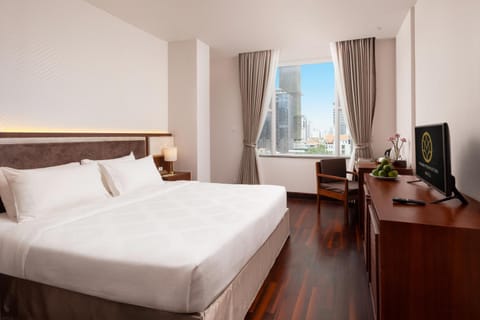 Property building, Bed, Bedroom, Guests