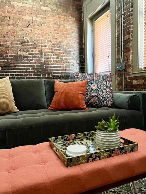 Beautifully Modern Townhouse in Historic SPR Apartment in Jacksonville