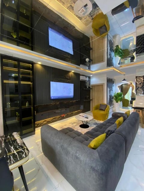 Communal lounge/ TV room, Living room