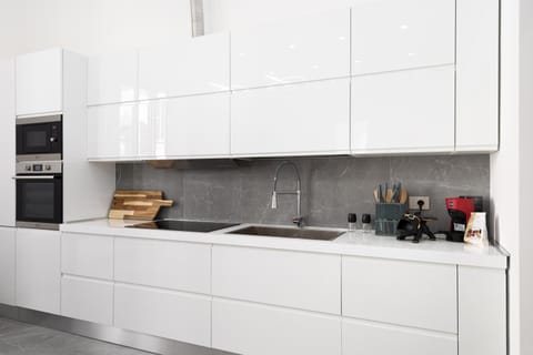 Kitchen or kitchenette, minibar, pet friendly, stove