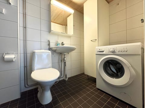 Stay with locals - Shared Apartment Homestay Vacation rental in Helsinki