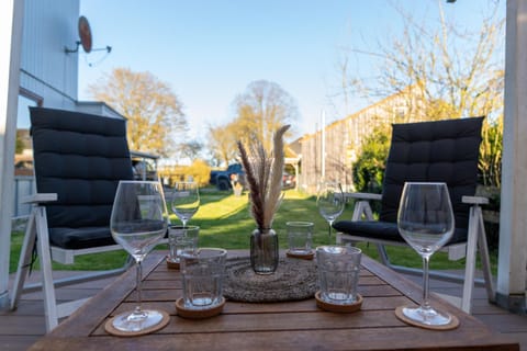 Balcony/Terrace, Seating area, Garden view