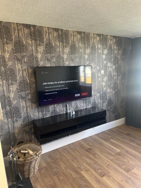 Sleeps 6 House in Haverfordwest