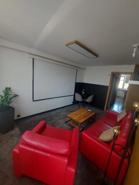 TV and multimedia, Living room, Seating area