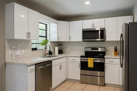 3BR Delray Beach Retreat | Pool + Game Room House in Delray Beach