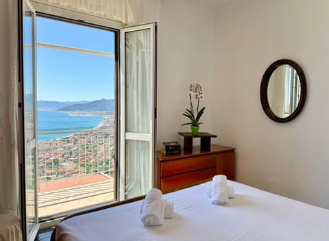Dimora Concept - Orizzonte Blu - Verezzi sea view Apartment in Borgio Verezzi