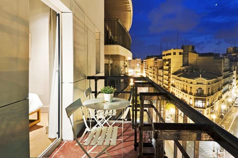 Night, Balcony/Terrace, Bedroom, City view, Shopping Area