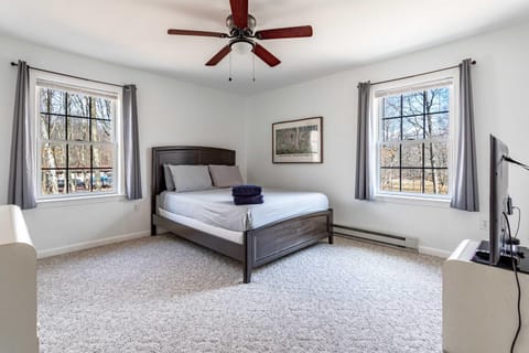 My Blue Haven Game Area 4 BDR Pet Friendly House in Tunkhannock Township