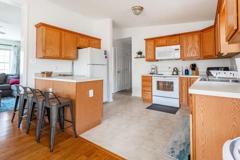 My Blue Haven Game Area 4 BDR Pet Friendly House in Tunkhannock Township