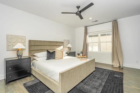 Sunspire-Private Deck-In East Nashville House in East Nashville