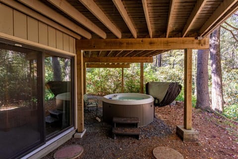 Whispering Pines Chalet Game Room Fire Pit House in Pocono Pines