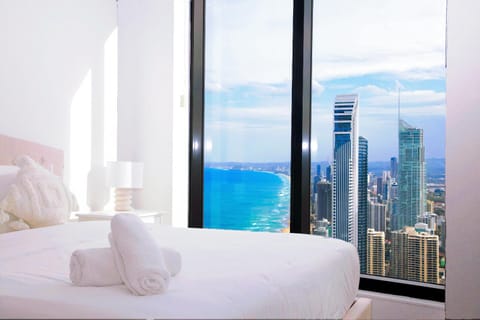 Bathroom, City view, Sea view