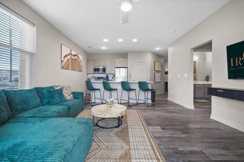 TV and multimedia, Living room, Dining area