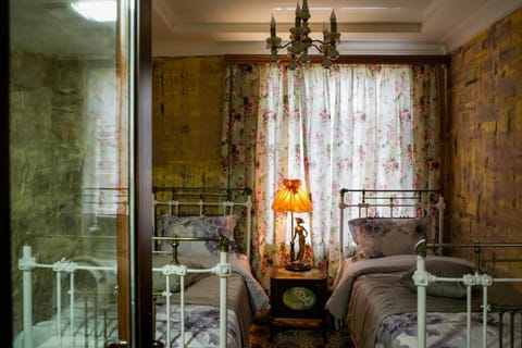 Bed, Photo of the whole room, Bedroom, towels, air conditioner