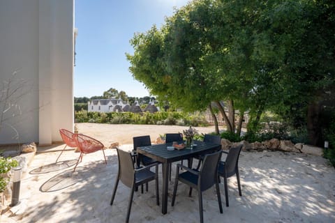 Patio, Spring, Garden, View (from property/room), Balcony/Terrace, Dining area